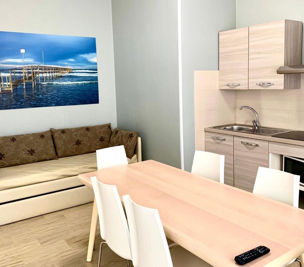 Battigia Rimini - Appartamenti Vacanze ภายนอก รูปภาพ
